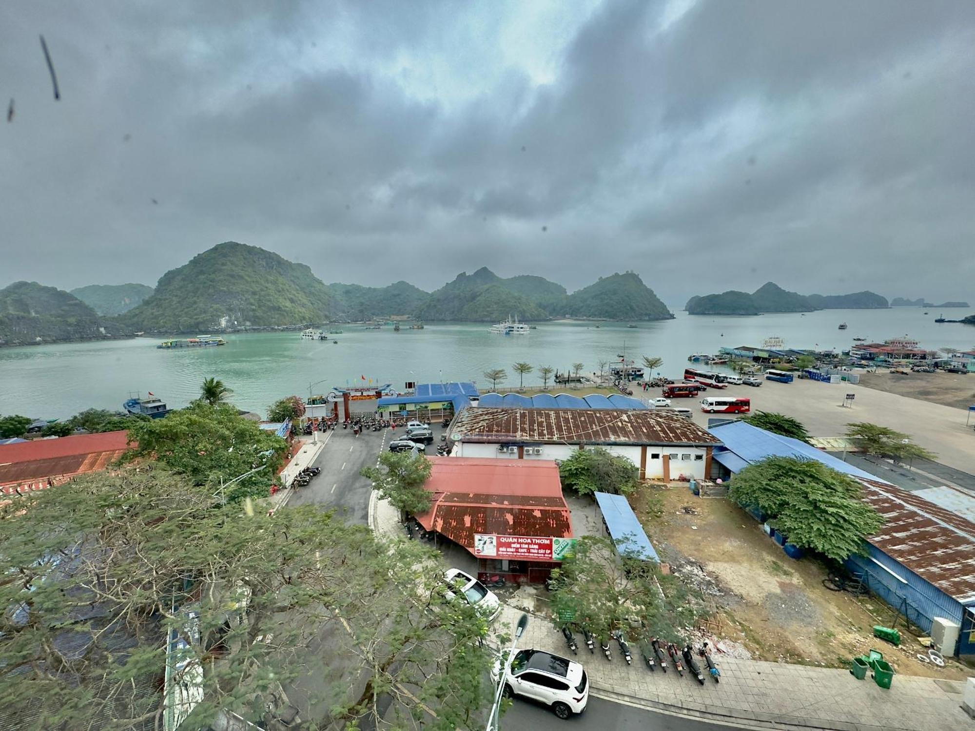 Cat Ba Plaza Hotel Dong Khe Sau Exteriér fotografie