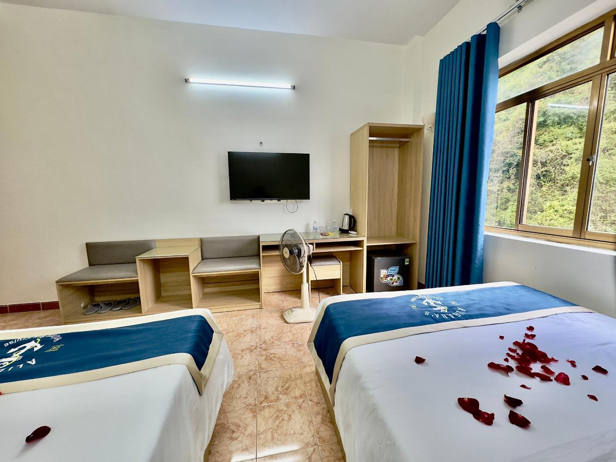 Cat Ba Plaza Hotel Dong Khe Sau Exteriér fotografie